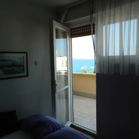 Sunset Delight In Old Town Apartment