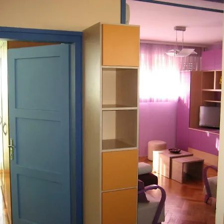 Sunset Delight In Old Town Apartment *