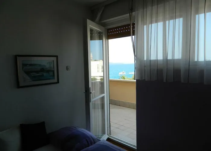 Sunset Delight In Old Town Apartman