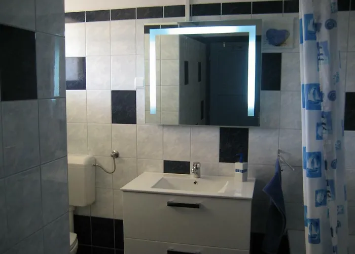 Sunset Delight In Old Town Apartman *