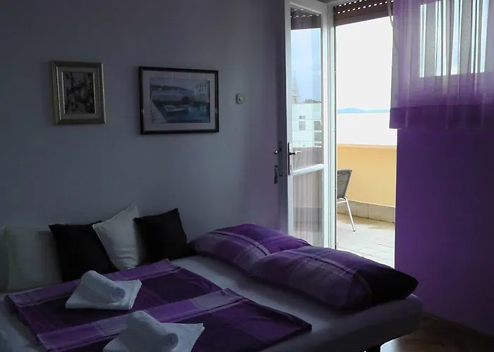 Sunset Delight In Old Town Apartman